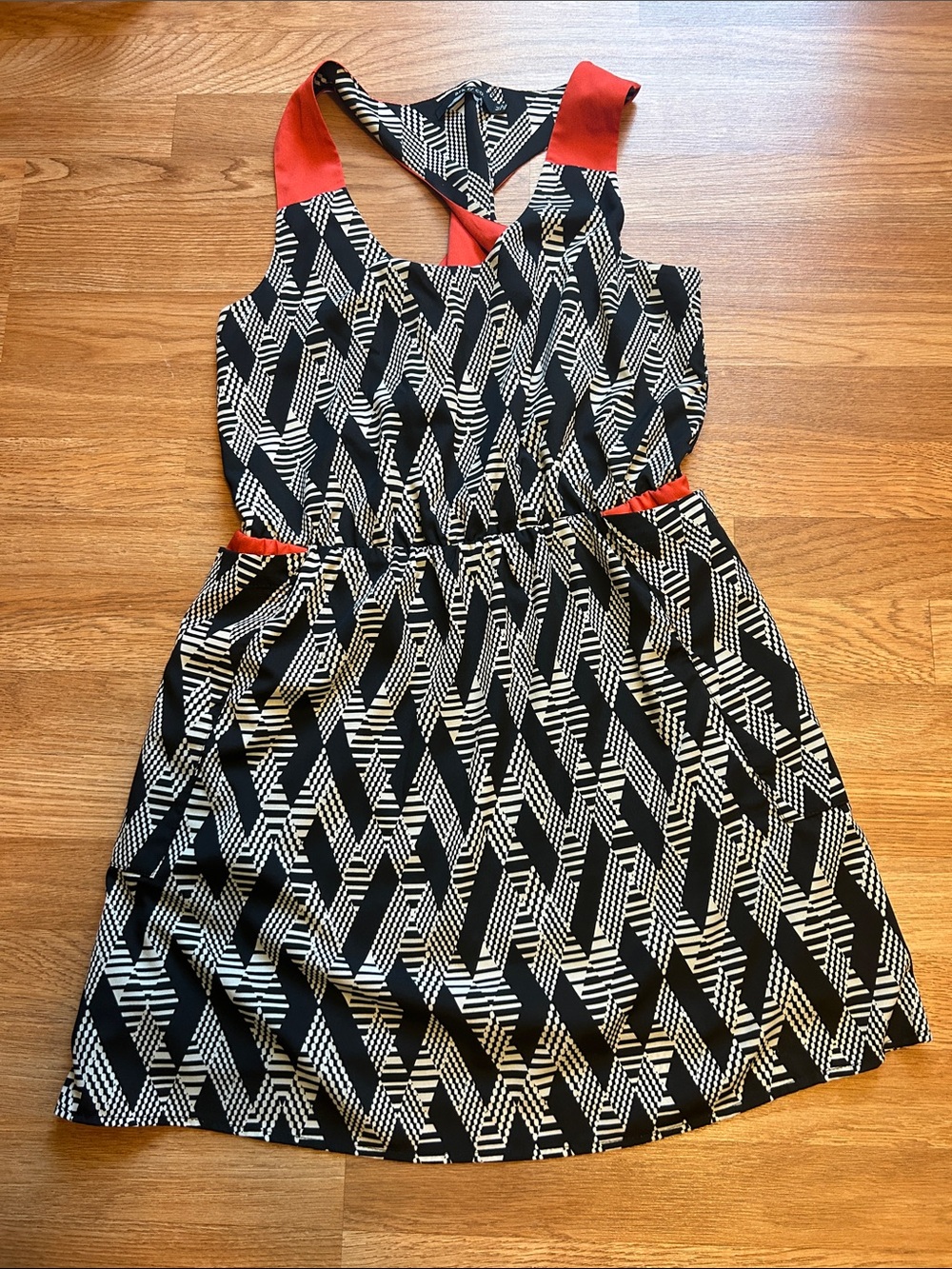 Ark & Co Black & White Geometric Midi Dress with Red Trim Medium
